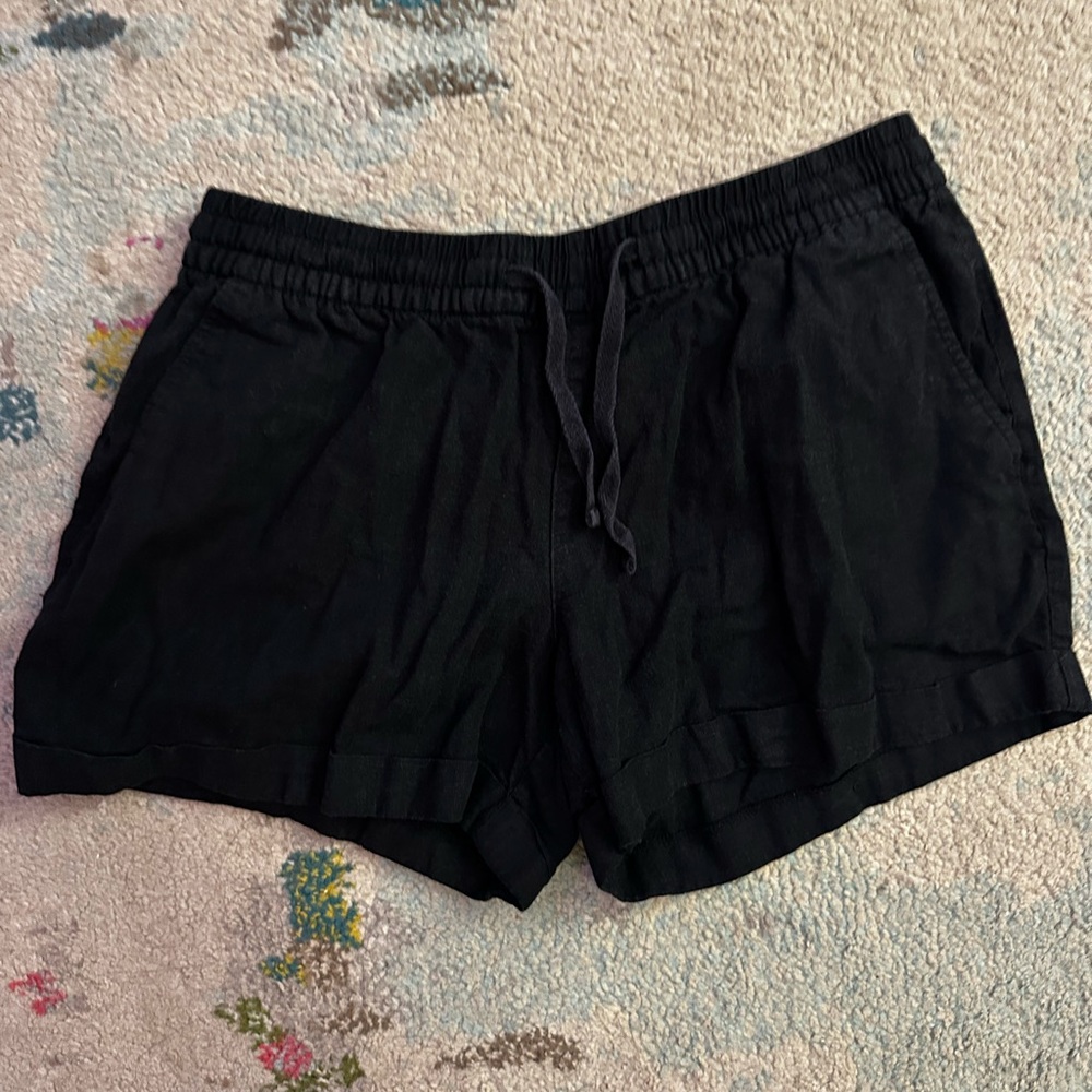 Old Navy Black Athletic Shorts for Active Comfort
